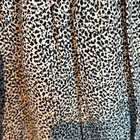 NWT Sienna Sky Knee Length Sun Dress smocked stretch Top tiered skirt size small - Picture 10 of 11